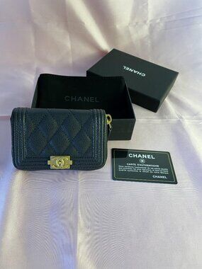 💐CHANEL  Quilted Caviar ZIP BOY WALLET BLACK WITH GOLD CC LOGO💐
